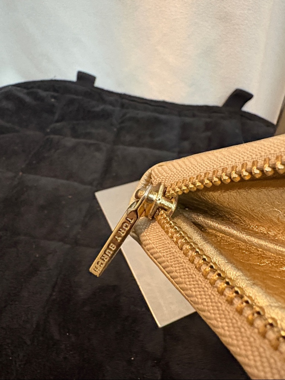 Tory Burch Metallic Gold Leather Zip Wallet - Picture 10 of 17